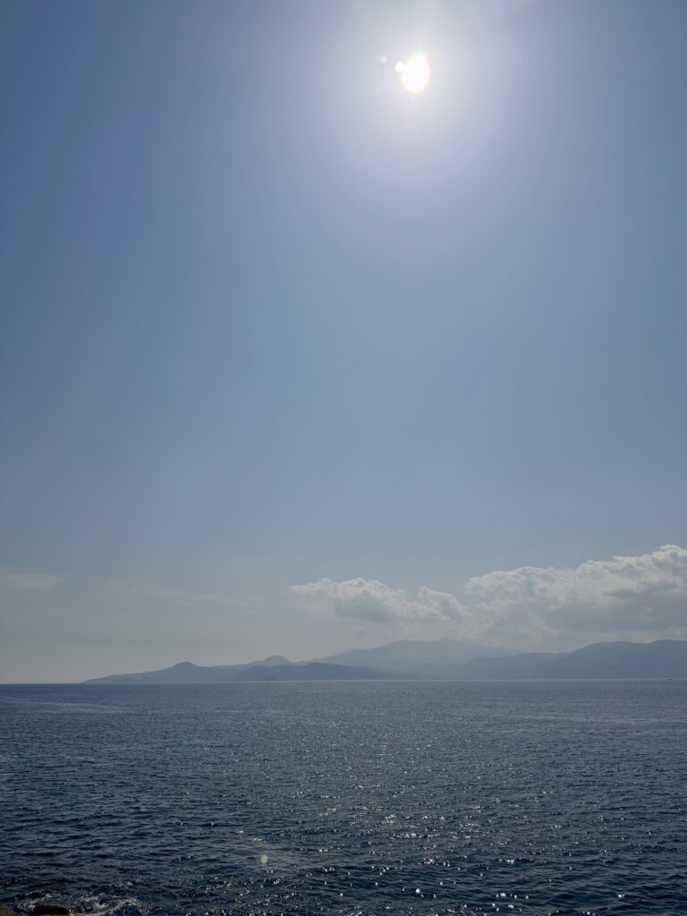 初島から伊豆半島の景色